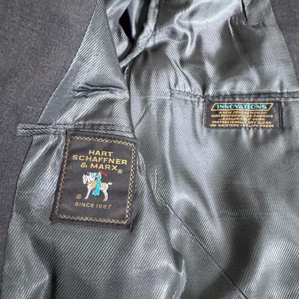 Hart Schaffner & Marx Suit Mens 42S W34 Charcoal Grey Solid Two Button Wool - Picture 3 of 5